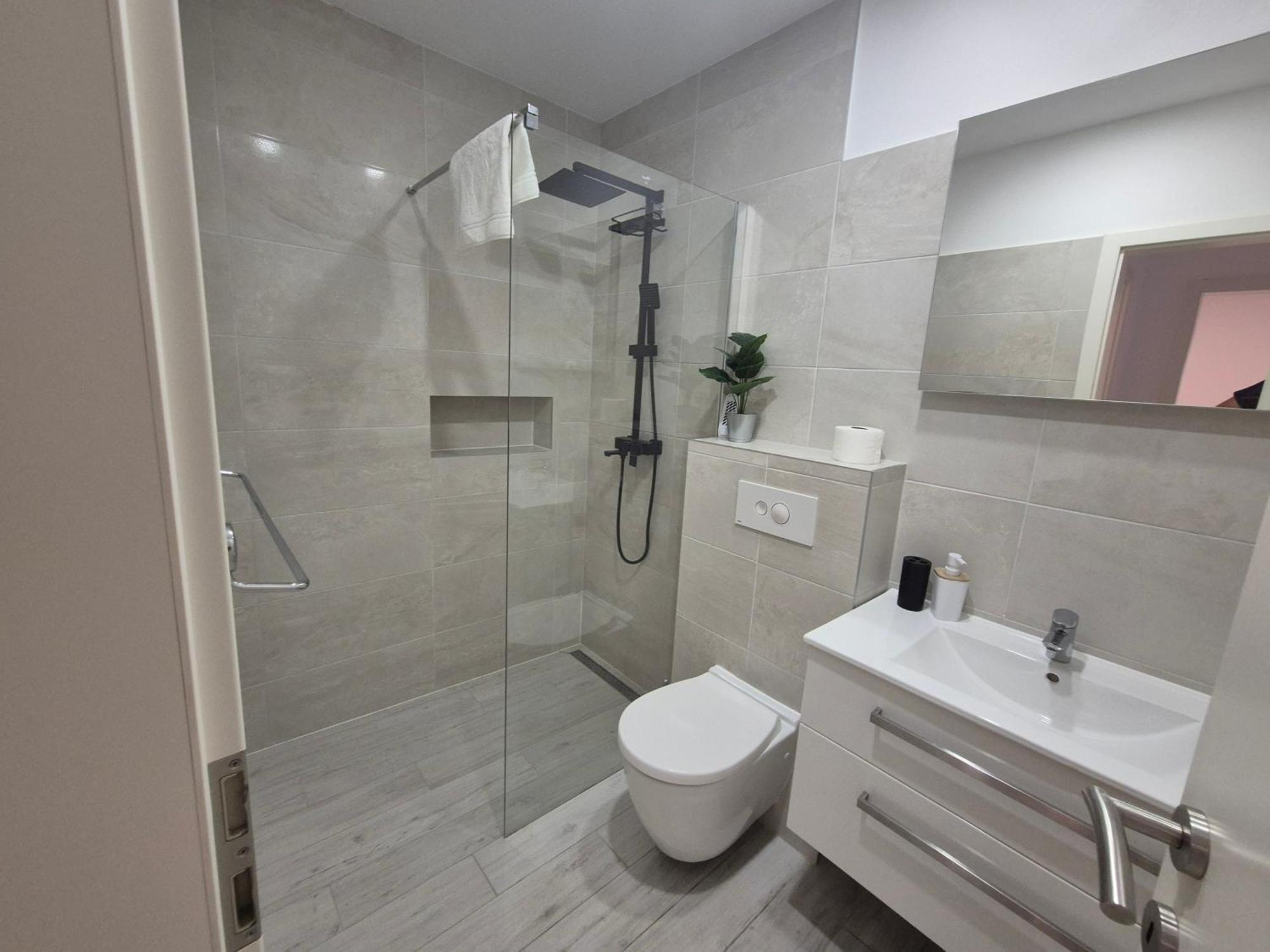 Apartment Rika Omiš Екстериор снимка