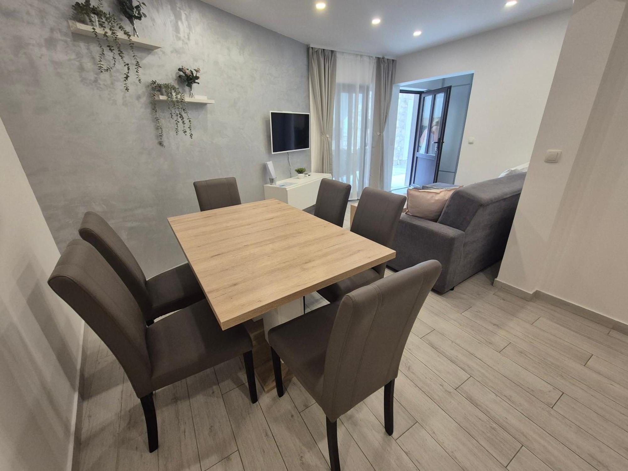 Apartment Rika Omiš Екстериор снимка