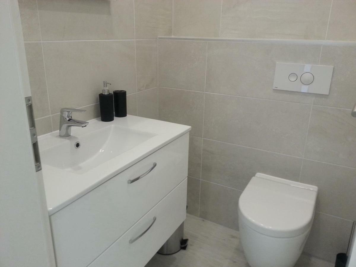 Apartment Rika Omiš Екстериор снимка